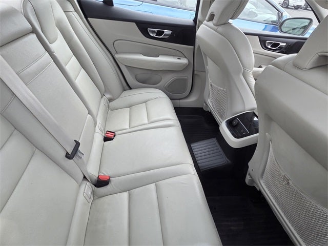 2022 Volvo S60 Recharge Plug-In Hybrid T8 Inscription