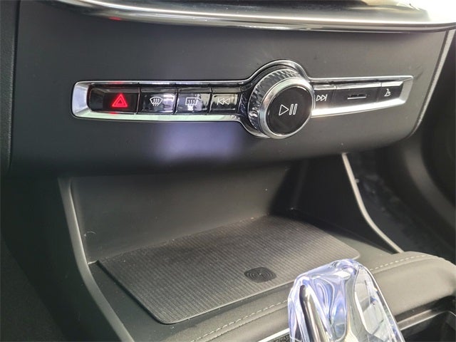 2025 Volvo XC90 B6 Plus 7-Seater 2025.5