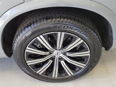2025 Volvo XC90 B6 Plus 7-Seater