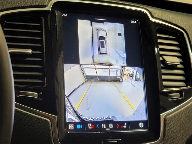 2025 Volvo XC90 B6 Plus 7-Seater