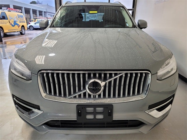 2025 Volvo XC90 B6 Plus 7-Seater