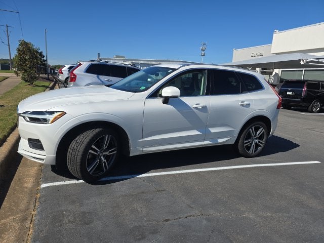 2021 Volvo XC60 T5 Momentum