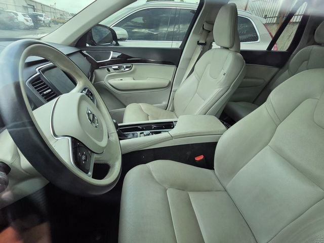 2019 Volvo XC90 T5 Momentum