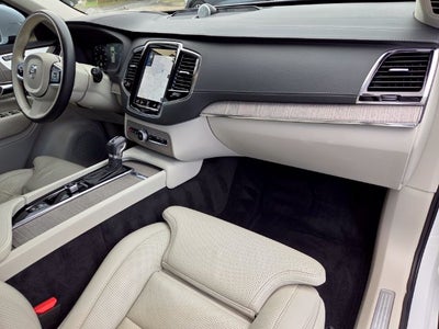 2022 Volvo XC90 T6 Inscription