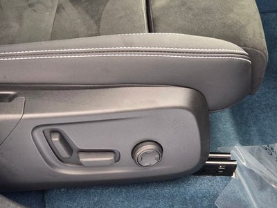 2023 Volvo C40 Recharge Pure Electric Twin Plus