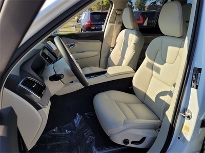 2025 Volvo XC90 Plug-In Hybrid T8 Plus 7 Passenger