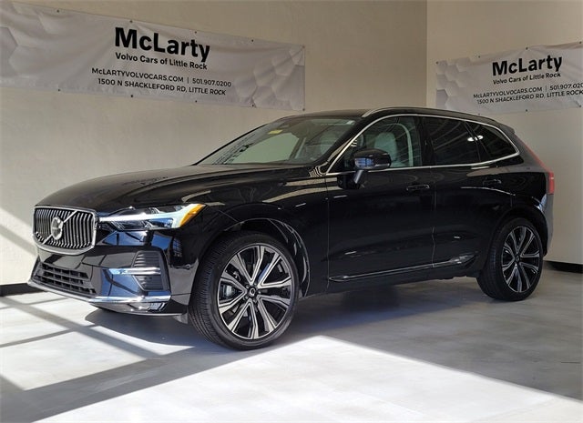 2023 Volvo XC60 B5 Ultimate Bright Theme