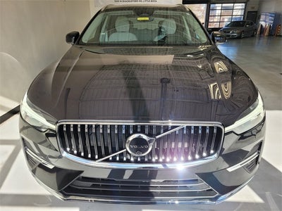 2023 Volvo XC60 B5 Ultimate Bright Theme