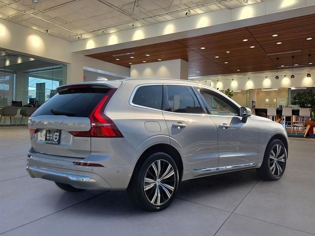 2023 Volvo XC60 B5 Ultimate Bright Theme