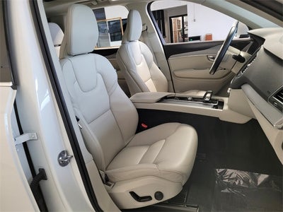 2024 Volvo XC90 B5 Core