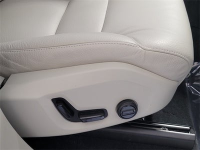 2024 Volvo XC90 B5 Core