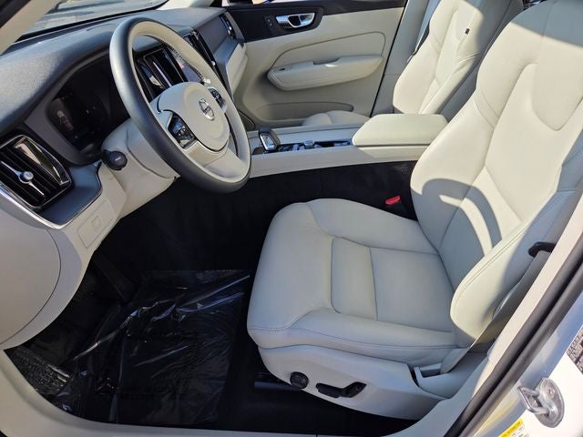 2024 Volvo XC60 B5 Core