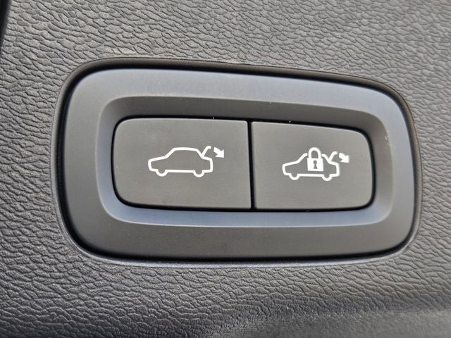 2024 Volvo XC60 B5 Core