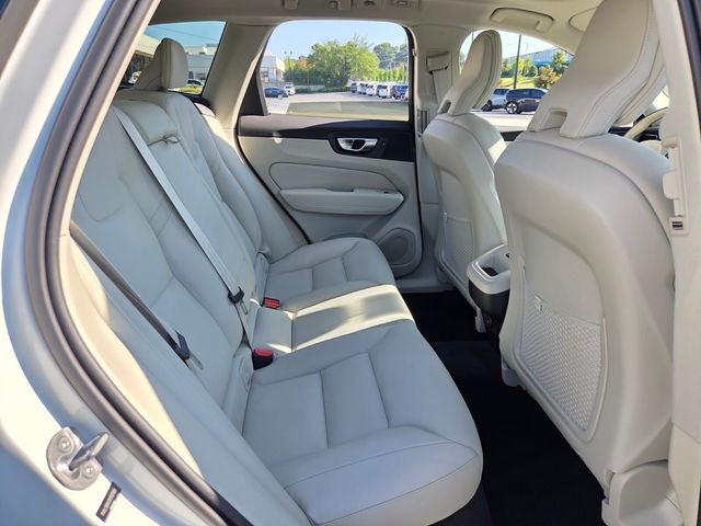 2024 Volvo XC60 B5 Core