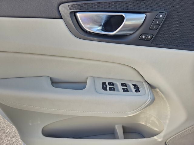 2024 Volvo XC60 B5 Core
