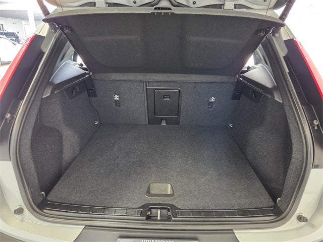 2025 Volvo XC40 B5 Core