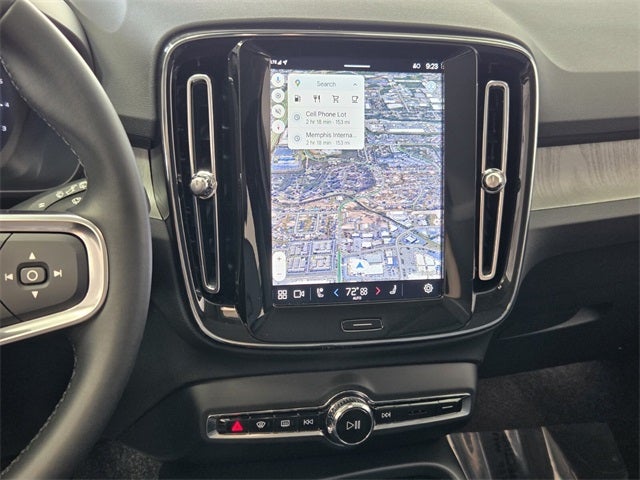 2025 Volvo XC40 B5 Core