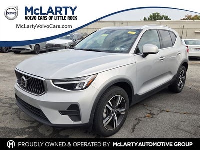 2024 Volvo XC40 B5 Core
