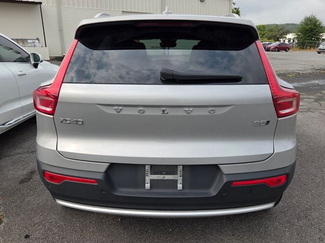 2024 Volvo XC40 B5 Core