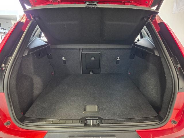 2023 Volvo XC40 B5 Core