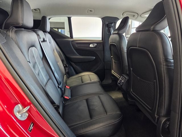 2023 Volvo XC40 B5 Core
