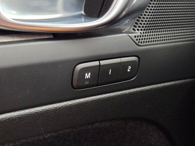 2023 Volvo XC40 B5 Core