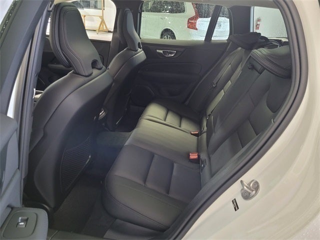 2026 Volvo V60 Cross Country B5 Plus