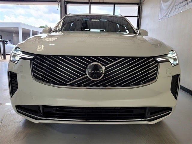 2026 Volvo XC90 B5 Plus