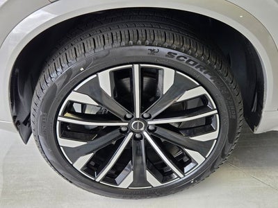 2025 Volvo XC90 B5 Plus 2025.5