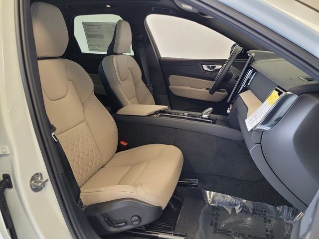 2026 Volvo XC60 B5 Core