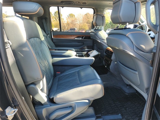 2023 Jeep Grand Wagoneer Series III