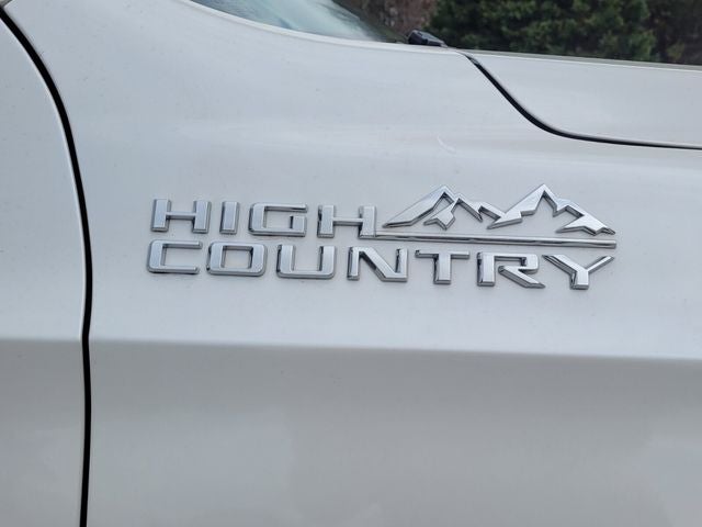 2021 Chevrolet Suburban High Country