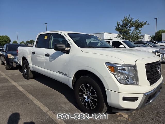 2024 Nissan Titan SV