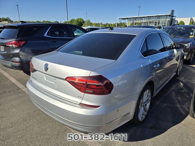 2018 Volkswagen Passat 2.0T SEL Premium