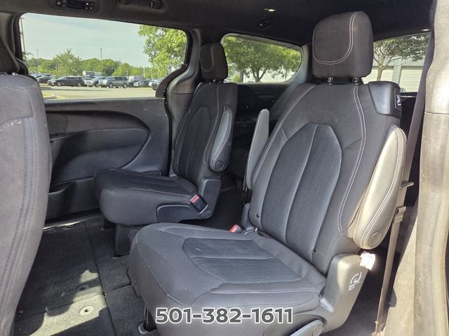 2023 Chrysler Pacifica Touring