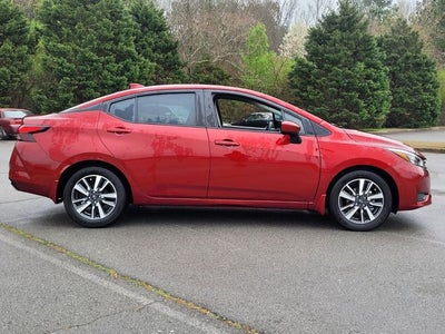 2025 Nissan Versa 1.6 SV