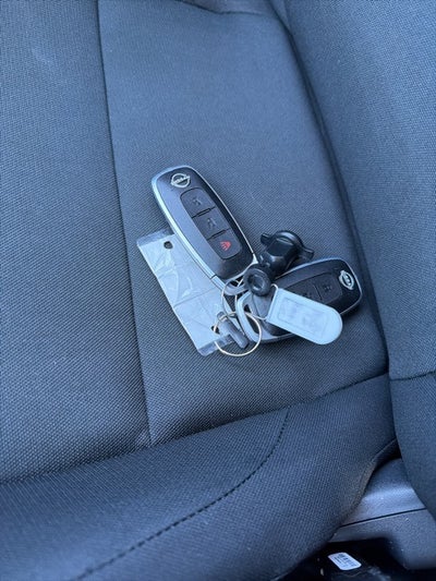 2025 Nissan Kicks Play S