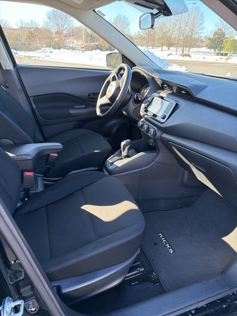 2025 Nissan Kicks Play S