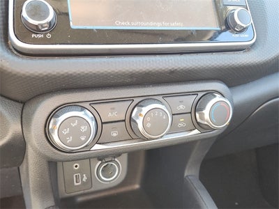 2025 Nissan Kicks Play S