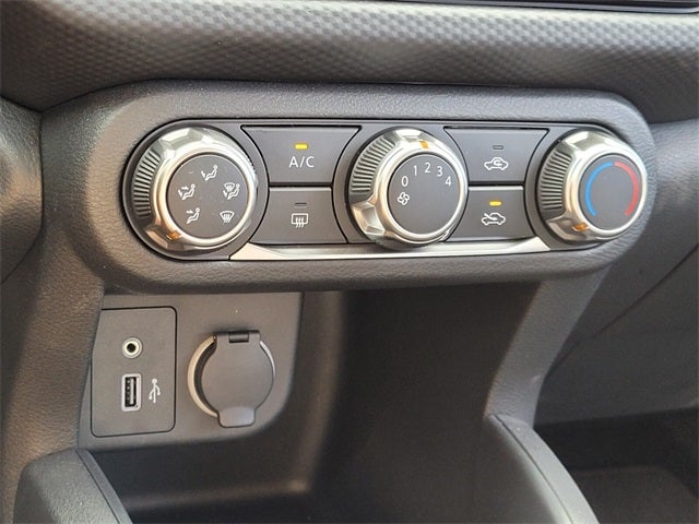 2025 Nissan Kicks Play S