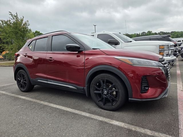 2021 Nissan Kicks SR