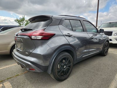 2021 Nissan Kicks SR