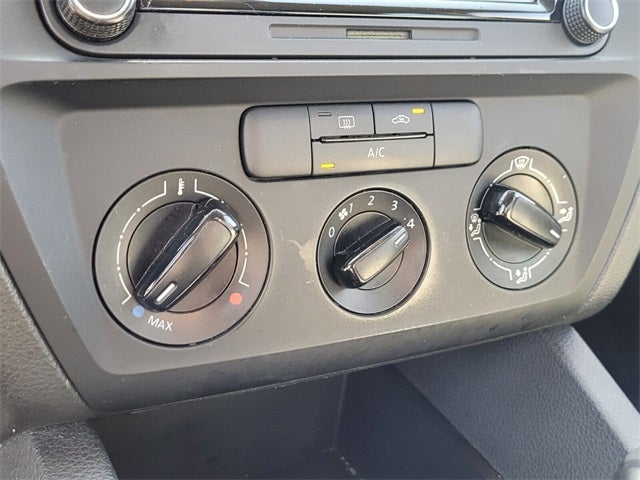 2015 Volkswagen Jetta 2.0L S