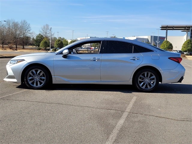 2022 Toyota Avalon XLE