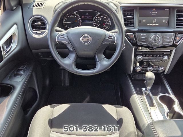 2020 Nissan Pathfinder SV