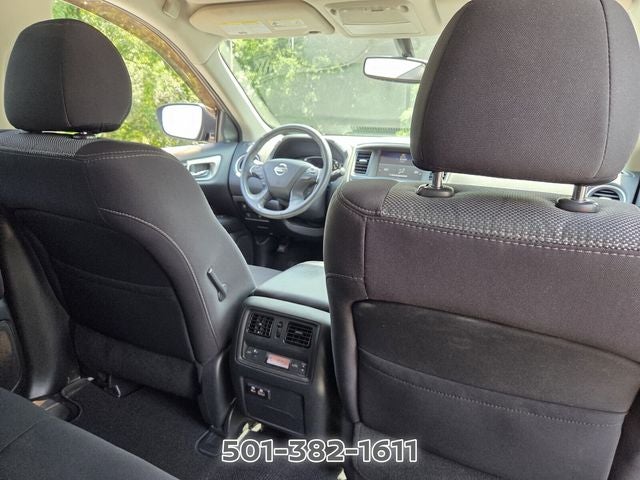 2020 Nissan Pathfinder SV