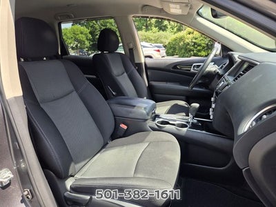2020 Nissan Pathfinder SV