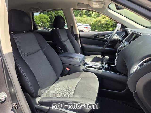 2020 Nissan Pathfinder SV