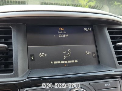 2020 Nissan Pathfinder SV