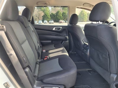 2019 Nissan Pathfinder SV